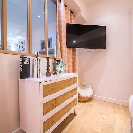 Vivez Le D'emily In *