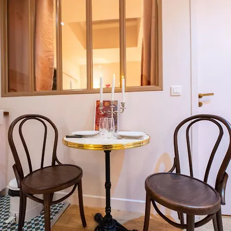 Vivez Le D'emily In Apartment
