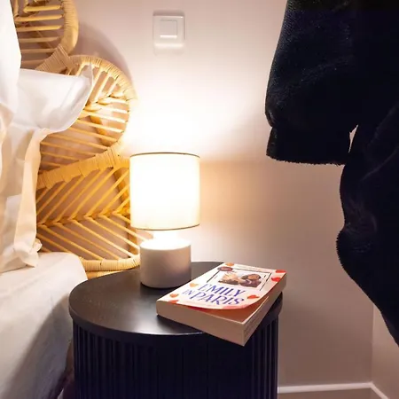 Vivez Le D'emily In *