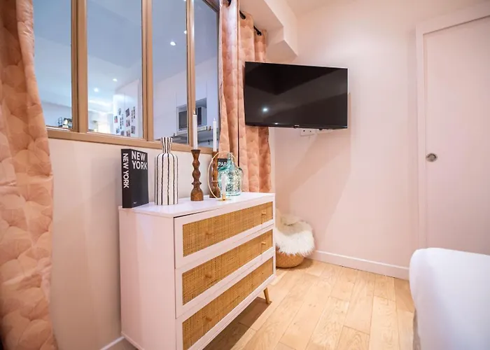 Vivez Le D'emily In *